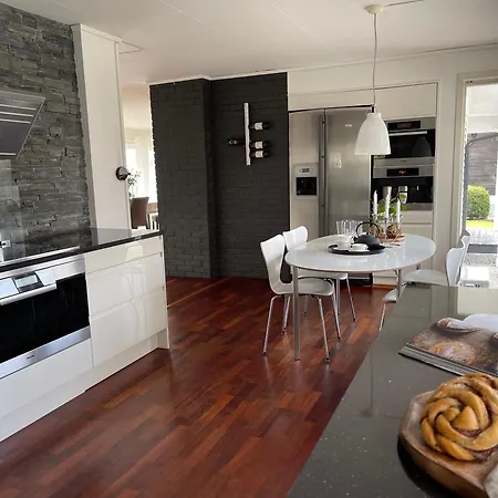 Ons, House Or For Rental, 10 Min Walk From Ons Séjour chez l'habitant